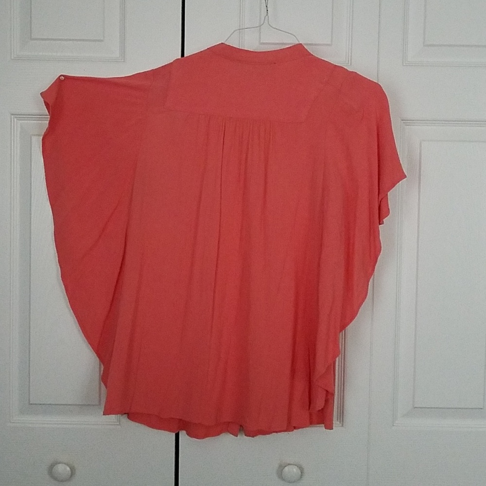 Top - Picture 2 of 2